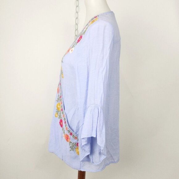 Entro Blue Floral Embroidered Cross Front Ruffle Bell Sleeve Lightweight Top M - Picture 3 of 5